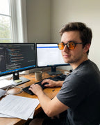 LITEZ UGC Daily man dual monitor